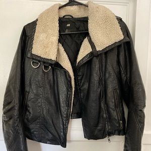 H&M black jacket with fleece
